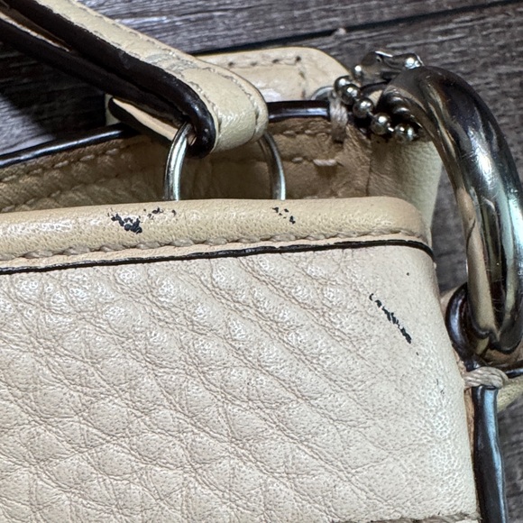 Vintage Coach Beige Crossbody Bag - Picture 6 of 16